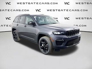 New 2025 Jeep Grand Cherokee Limited w/ Black Appearance Package video 2