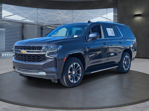 Used 2024 Chevrolet Tahoe LS image 2