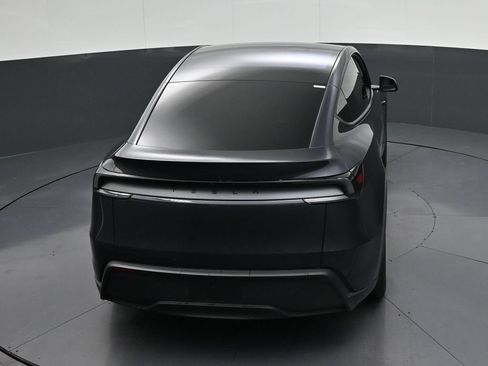 Used 2026 Tesla Model Y 2WD image 18