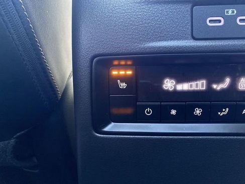 Certified 2025 MAZDA CX-70 Plug-In Hybrid w/ Premium Plus image 34