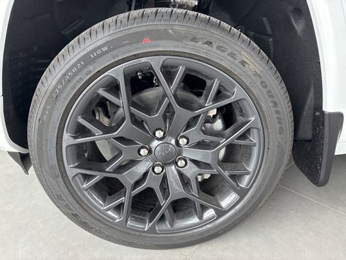 New 2026 Jeep Grand Cherokee L Summit w/ Obsidian Package image 13