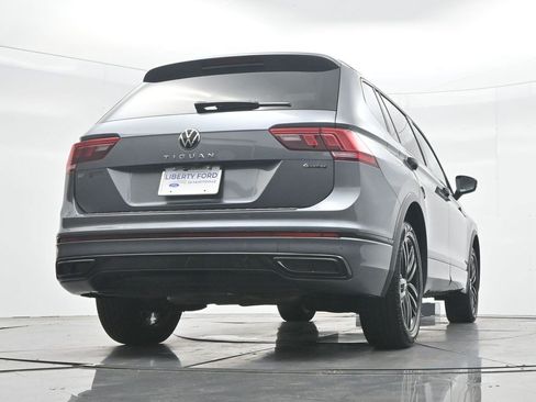 Used 2022 Volkswagen Tiguan SE R-Line AWD/4WD image 36