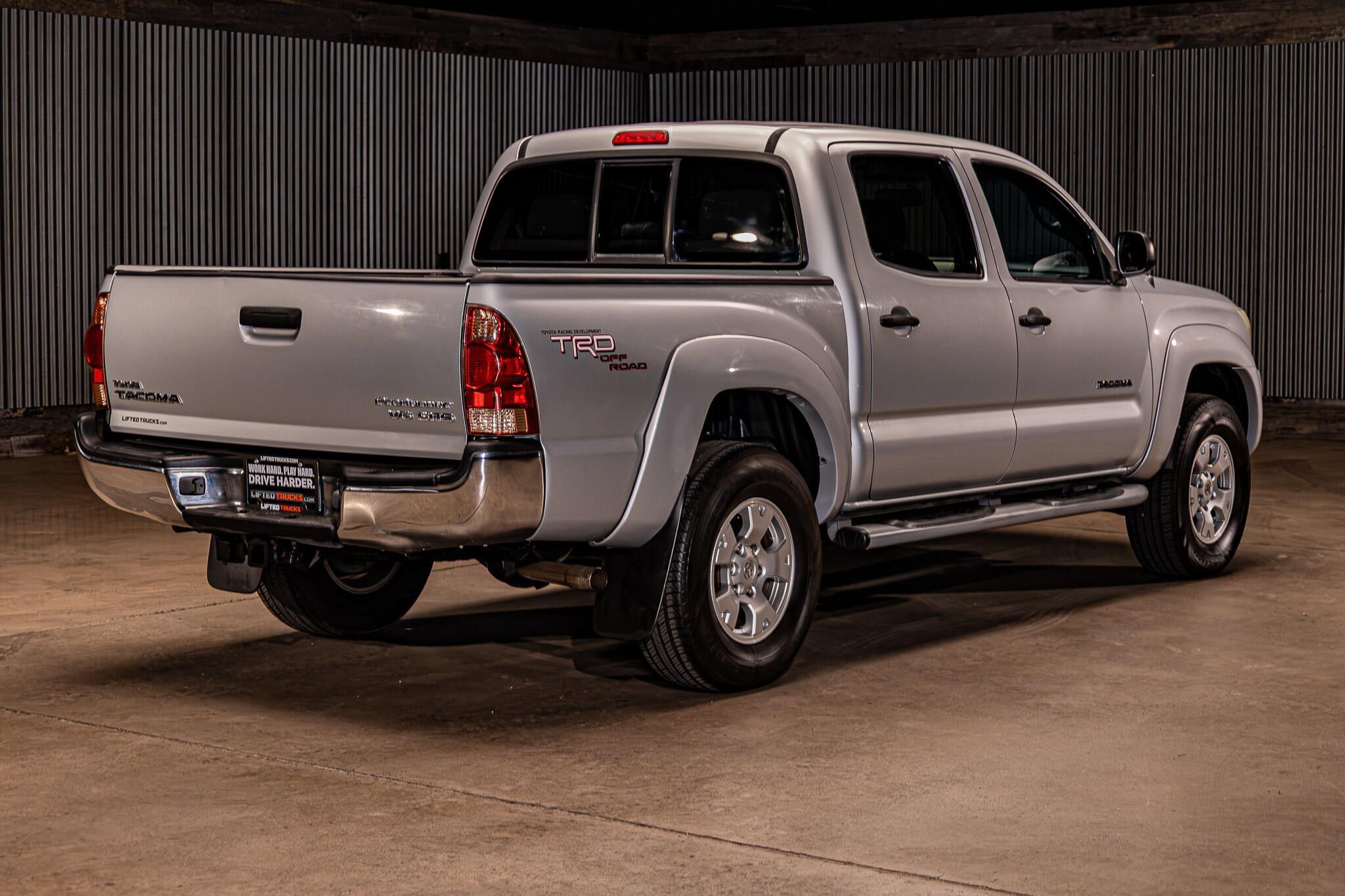 Used 2005 Toyota Tacoma PreRunner w/ TRD Off-Road Pkg #2 RWD image 8
