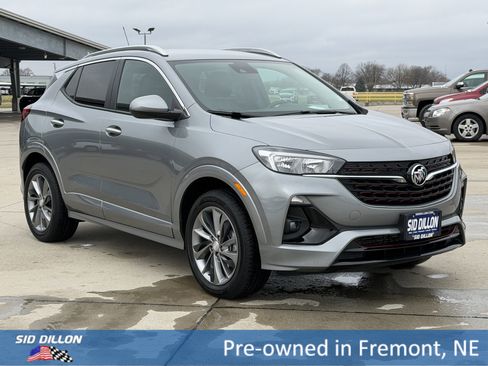 Used 2023 Buick Encore GX Select w/ Sport Touring Package image 2