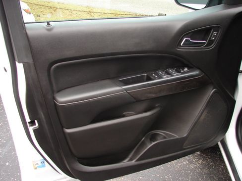 Used 2018 GMC Canyon SLE w/ SLE Convenience Package image 5