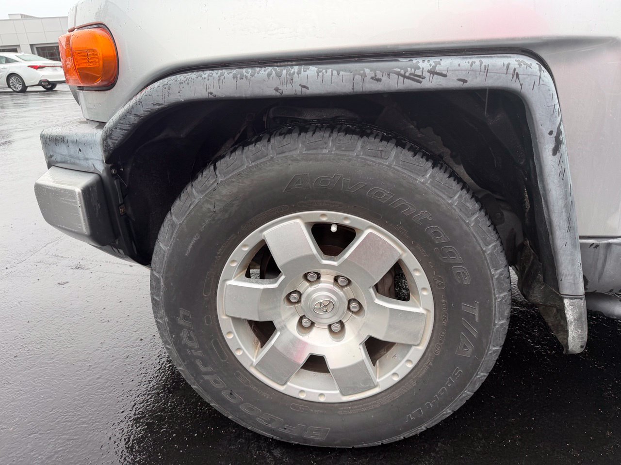 Used 2007 Toyota FJ Cruiser 2WD image 8