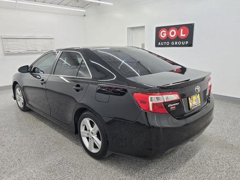 Used 2013 Toyota Camry SE FWD image 4