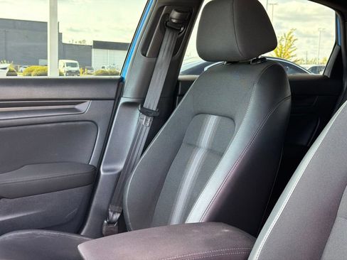 Used 2025 Honda Civic Sport image 13