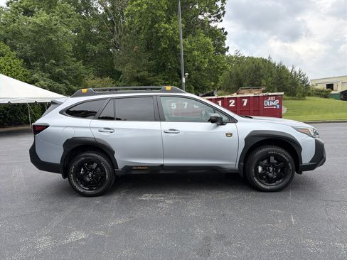 Used 2025 Subaru Outback Wilderness w/ Wilderness Package AWD/4WD image 4