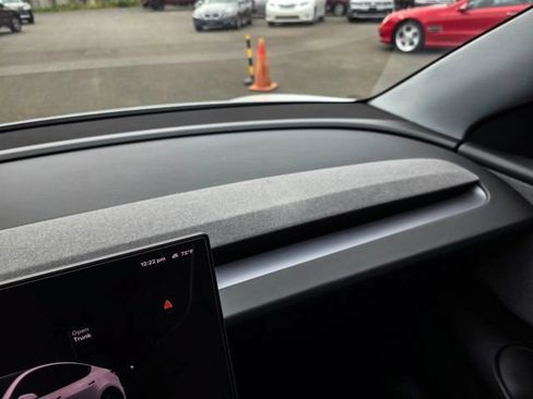 Used 2026 Tesla Model Y AWD image 49