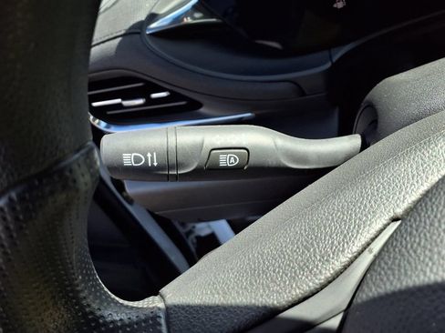 Certified 2026 Buick Envista Preferred FWD image 11