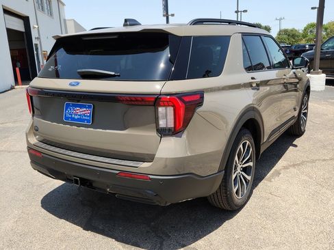 New 2026 Ford Explorer ST-Line RWD image 11