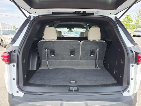Certified 2024 Chevrolet Traverse LS w/ Safety Package FWD image 11