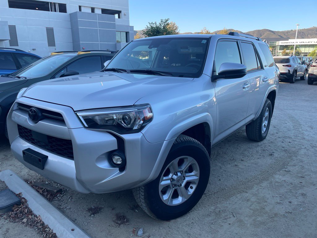 Used 2023 Toyota 4Runner SR5 AWD/4WD image 4