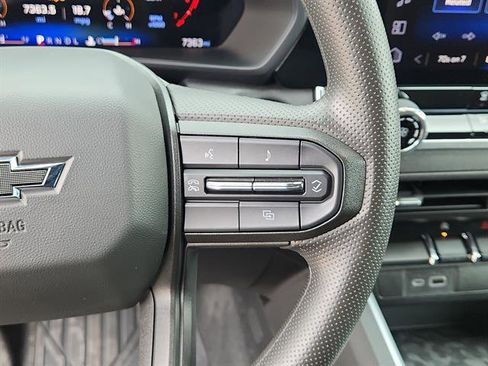 Used 2024 Chevrolet Colorado Trail Boss w/ Technology Package image 16