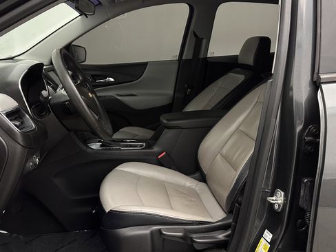 Used 2018 Chevrolet Equinox LS FWD image 12