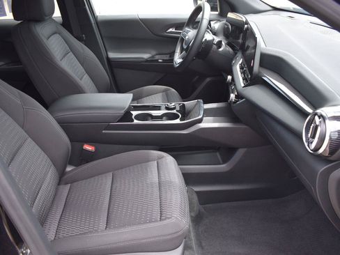 Used 2026 Chevrolet Equinox LT AWD/4WD image 14