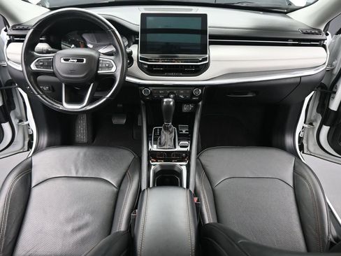 Used 2022 Jeep Compass Limited w/ Sun and Sound Group image 23