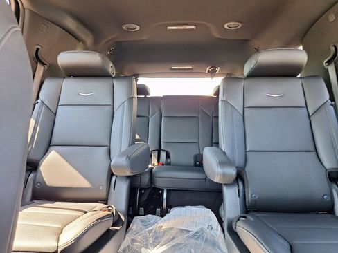 New 2026 Cadillac Escalade 2WD w/ LPO, Floor Liner Package image 22