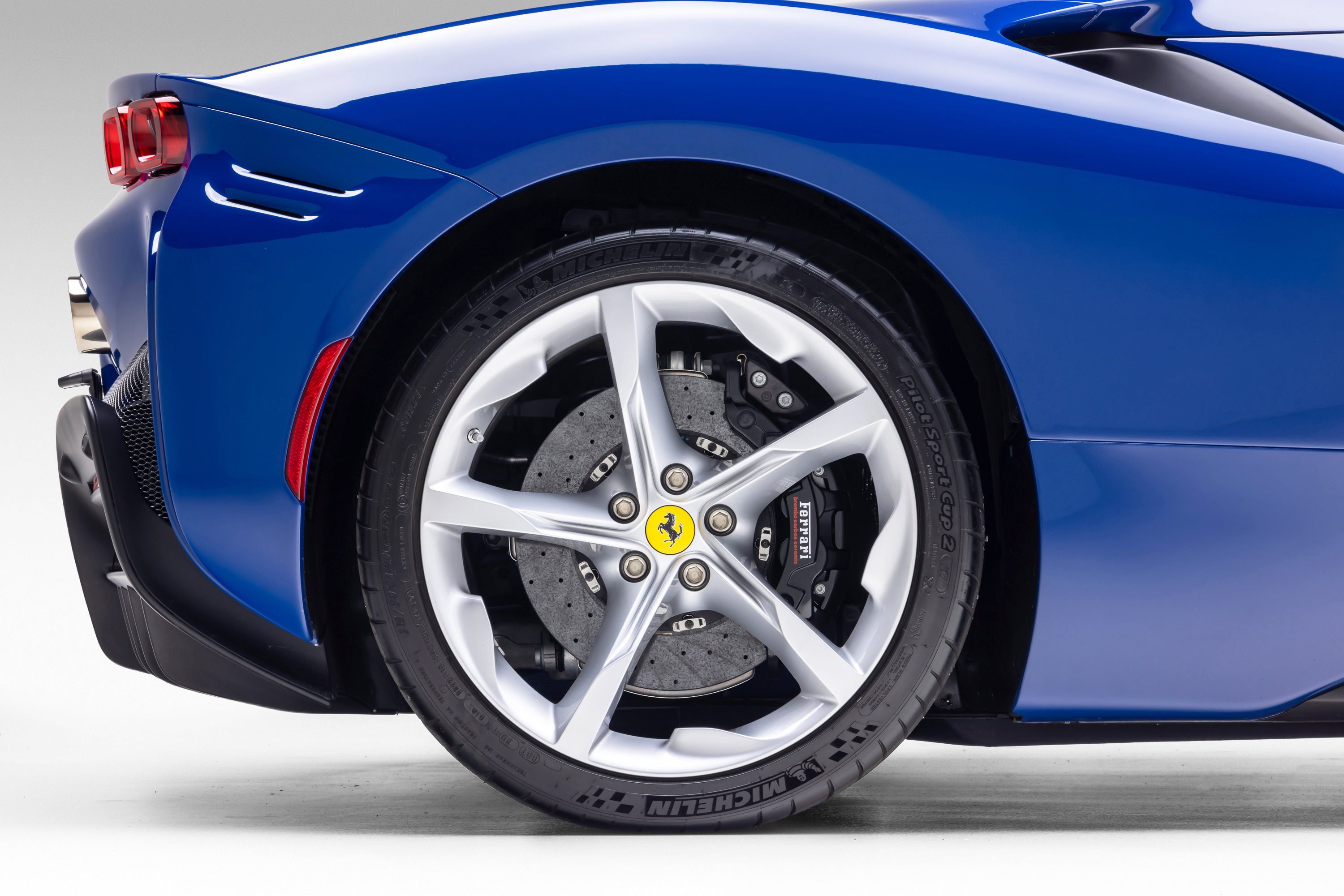 Certified 2022 Ferrari SF90 Spider AWD/4WD image 17