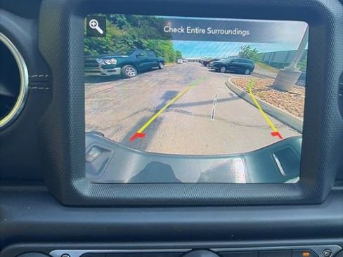 Used 2021 Jeep Gladiator Overland AWD/4WD image 19