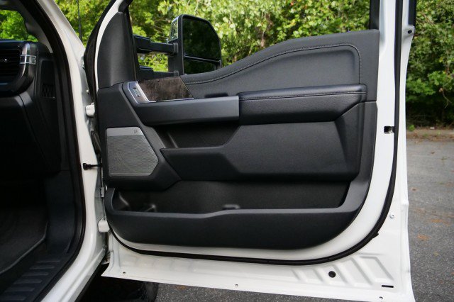 Used 2025 Ford F350 Lariat w/ Lariat Ultimate Package AWD/4WD image 57