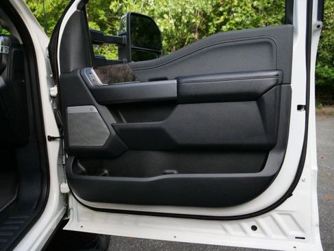 Used 2025 Ford F350 Lariat w/ Lariat Ultimate Package AWD/4WD image 57
