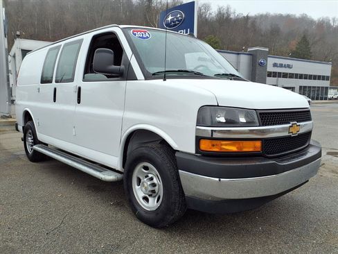 Used 2024 Chevrolet Express 2500 w/ Driver Convenience Package image 2