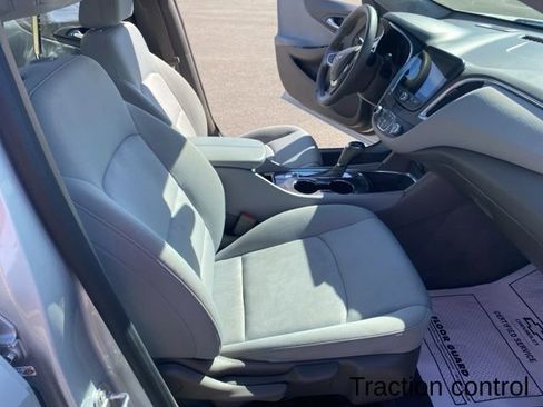 Used 2020 Chevrolet Malibu LT w/ Fleet LT Safety Plus Package image 24