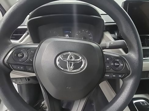 Used 2024 Toyota Corolla Cross L AWD/4WD image 20