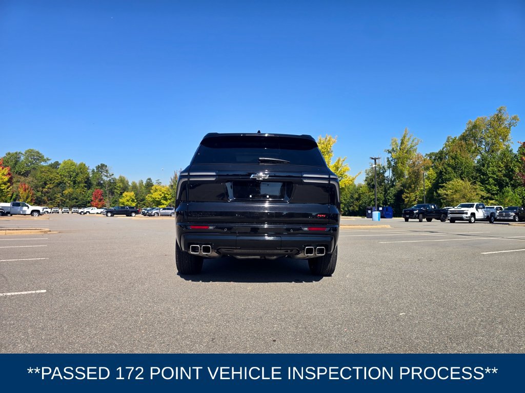 Used 2024 Chevrolet Traverse RS FWD image 3