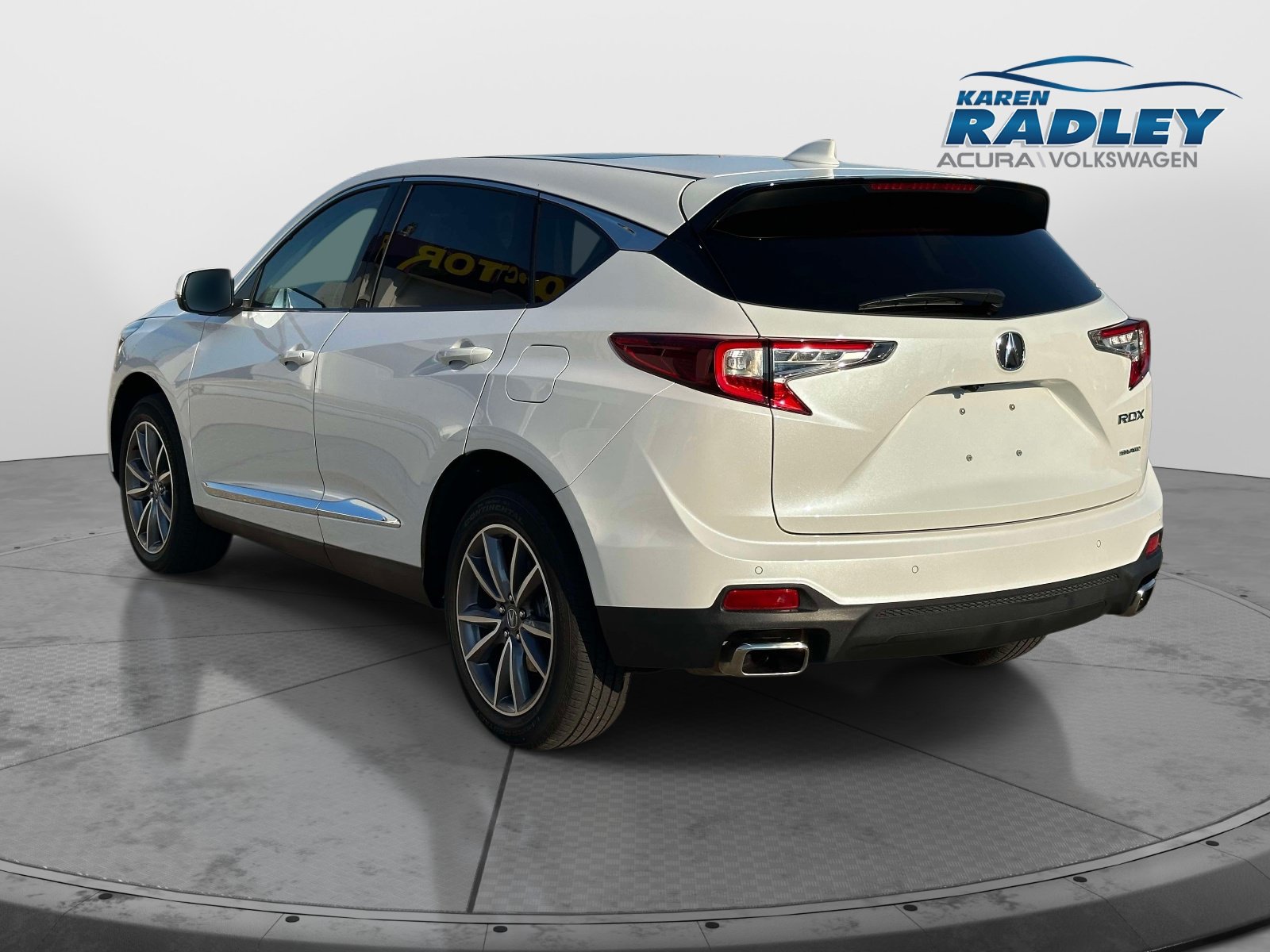 Used 2023 Acura RDX w/ Technology Package AWD/4WD image 4
