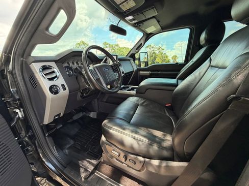 Used 2014 Ford F250 Lariat w/ Chrome Package AWD/4WD image 8