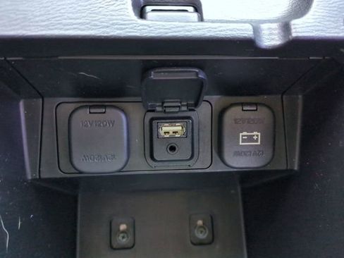 Used 2014 MAZDA MAZDA3 i Touring image 24