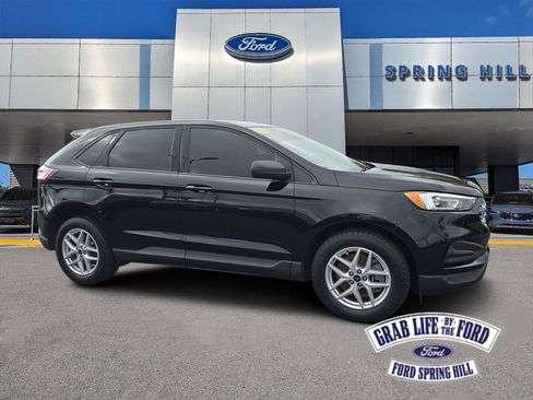 Certified 2021 Ford Edge SE image 1