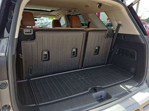 Certified 2023 Nissan Pathfinder Platinum FWD image 20