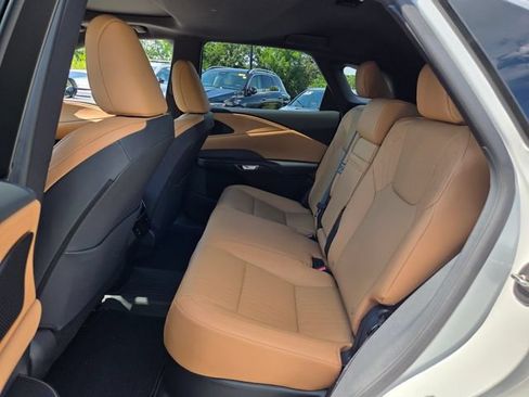 Certified 2025 Lexus RX 350 Premium w/ Accessory Package FWD image 10