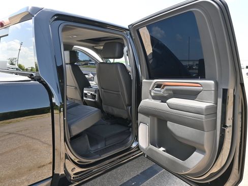 Used 2024 GMC Sierra 2500 Denali w/ Denali Reserve Package AWD/4WD image 36