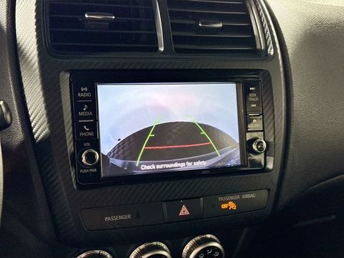Used 2024 Mitsubishi Outlander Sport ES AWD/4WD image 16