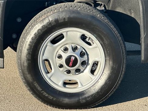 Used 2024 GMC Sierra 2500 Pro w/ Convenience Package image 28