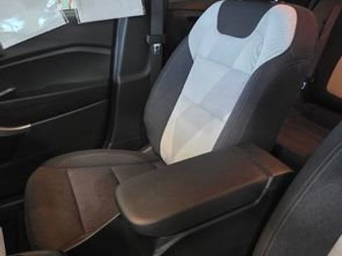 Used 2024 Chevrolet Trax LS w/ LS Convenience Package image 21