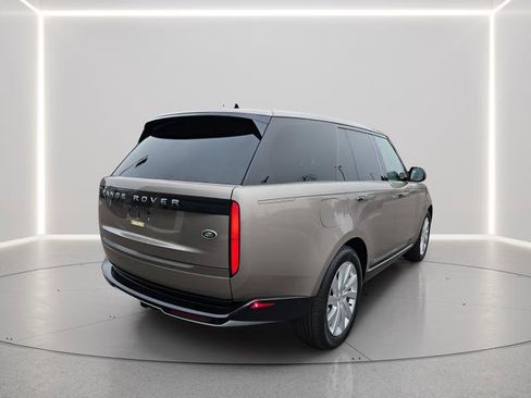 Used 2023 Land Rover Range Rover SE image 5