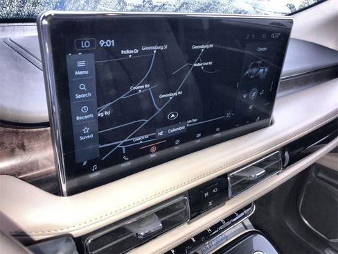 Used 2022 Lincoln Nautilus Reserve image 18