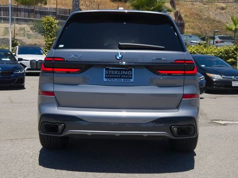New 2026 BMW X7 xDrive40i w/ M Sport Package AWD/4WD image 18