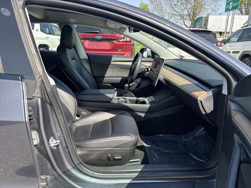 Used 2022 Tesla Model 3 Long Range image 12