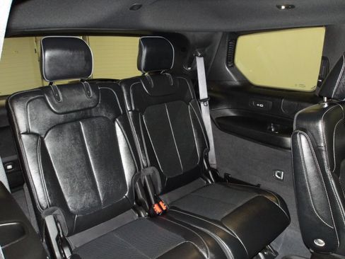 Used 2023 Jeep Grand Cherokee L Overland AWD/4WD image 17