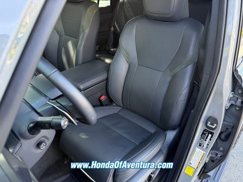 Used 2024 Lexus GX 550 AWD/4WD image 20