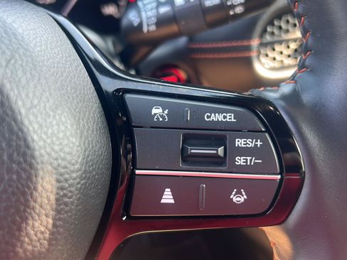 Used 2024 Honda HR-V Sport image 18