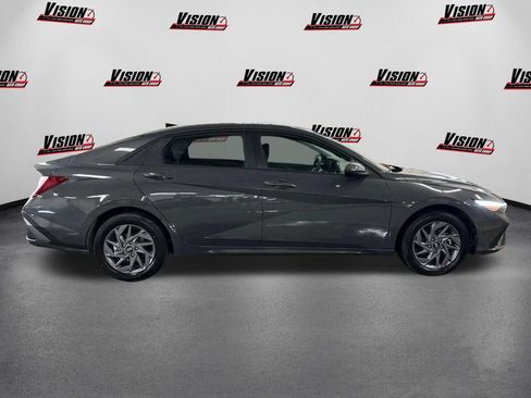 New 2026 Hyundai Elantra Hybrid FWD image 4