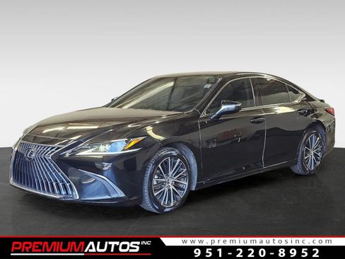 Used 2022 Lexus ES 300h w/ Premium Package FWD image 1